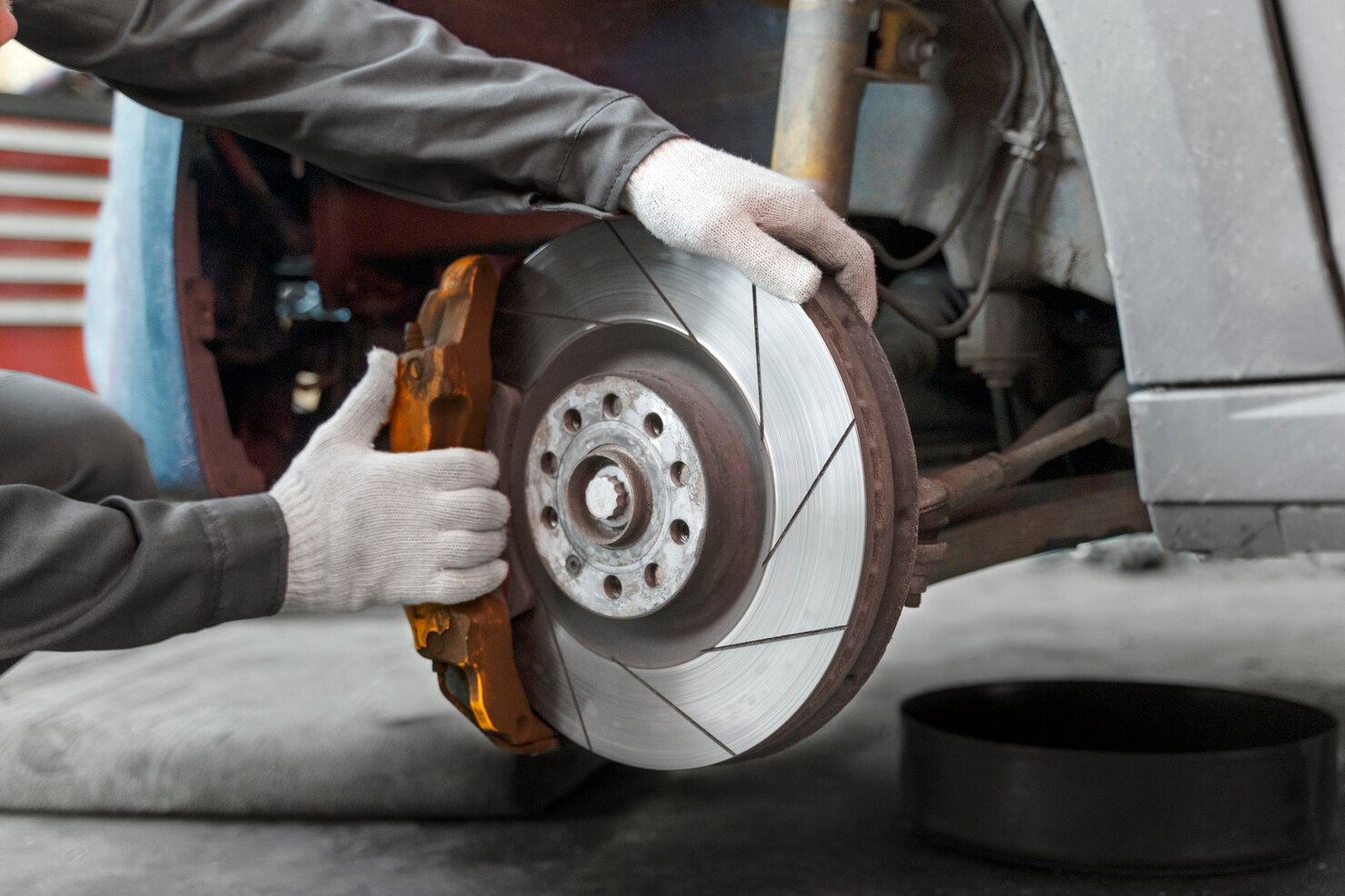Brake dust removal
